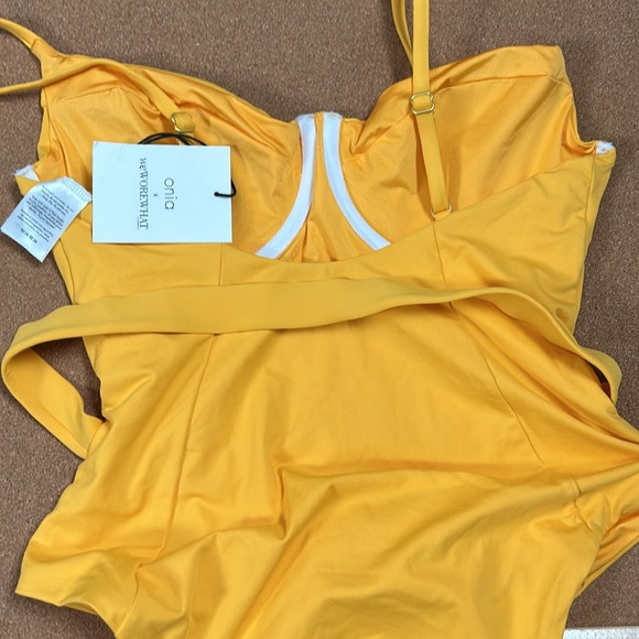 Onia x weworewhat Danielle yellow solid citrus belted swim suit size XL - Picture 9 of 16